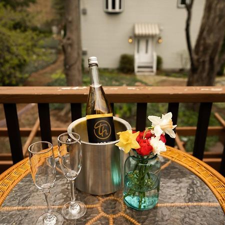 Union Pier Garden Grove Inn Bed And Breakfast المظهر الخارجي الصورة