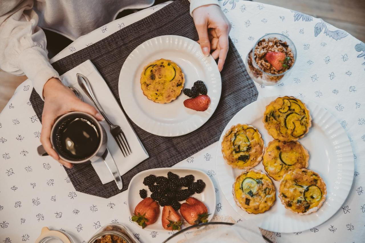 Union Pier Garden Grove Inn Bed And Breakfast المظهر الخارجي الصورة