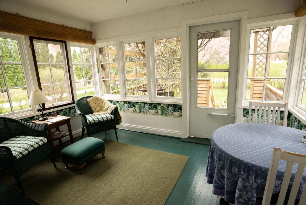 Union Pier Garden Grove Inn Bed And Breakfast المظهر الخارجي الصورة