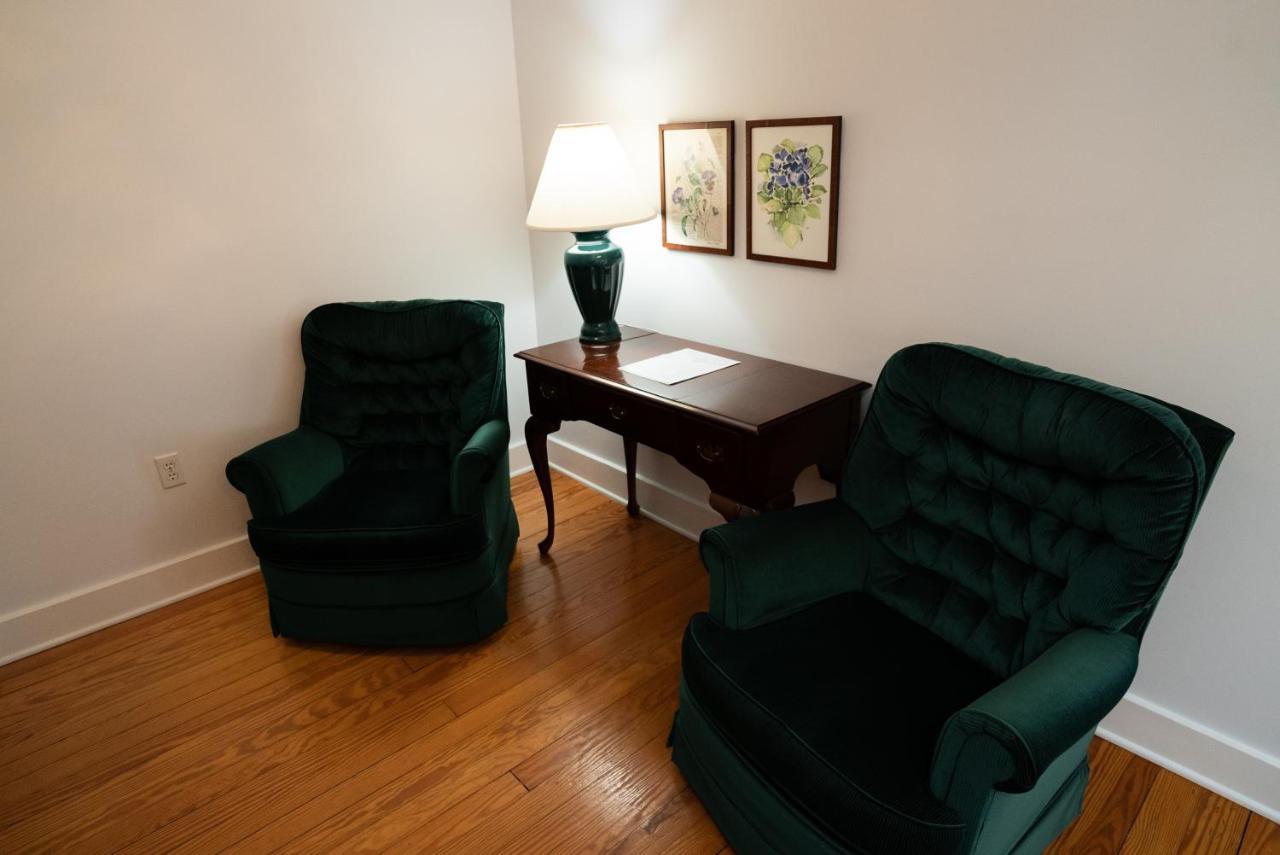 Union Pier Garden Grove Inn Bed And Breakfast المظهر الخارجي الصورة
