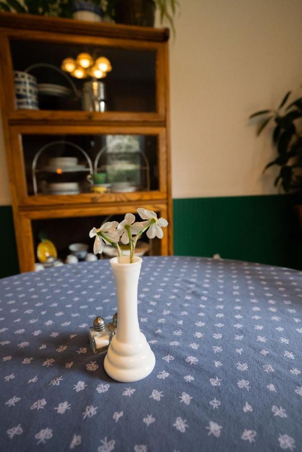 Union Pier Garden Grove Inn Bed And Breakfast المظهر الخارجي الصورة