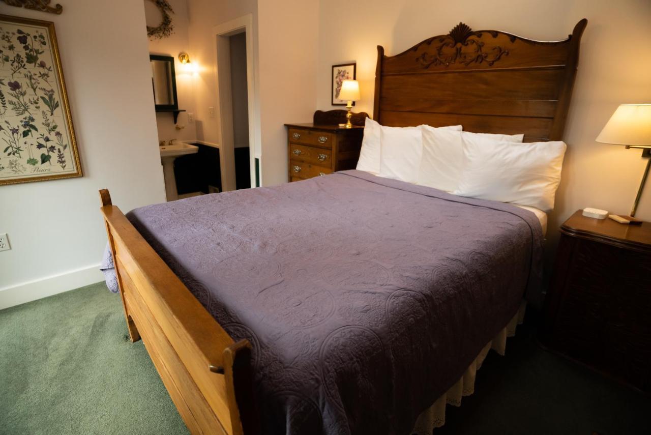 Union Pier Garden Grove Inn Bed And Breakfast المظهر الخارجي الصورة