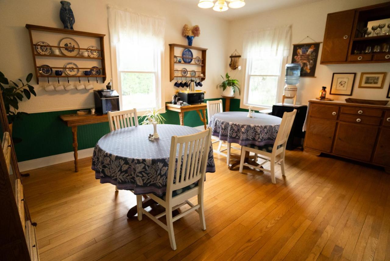 Union Pier Garden Grove Inn Bed And Breakfast المظهر الخارجي الصورة